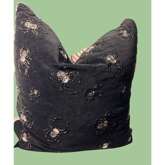 Beaded duck feathers Halloween Spider Velvet Pillow Cover With Plaid Back - Picture 1 of 8
